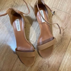 Nude Steve Madden heels